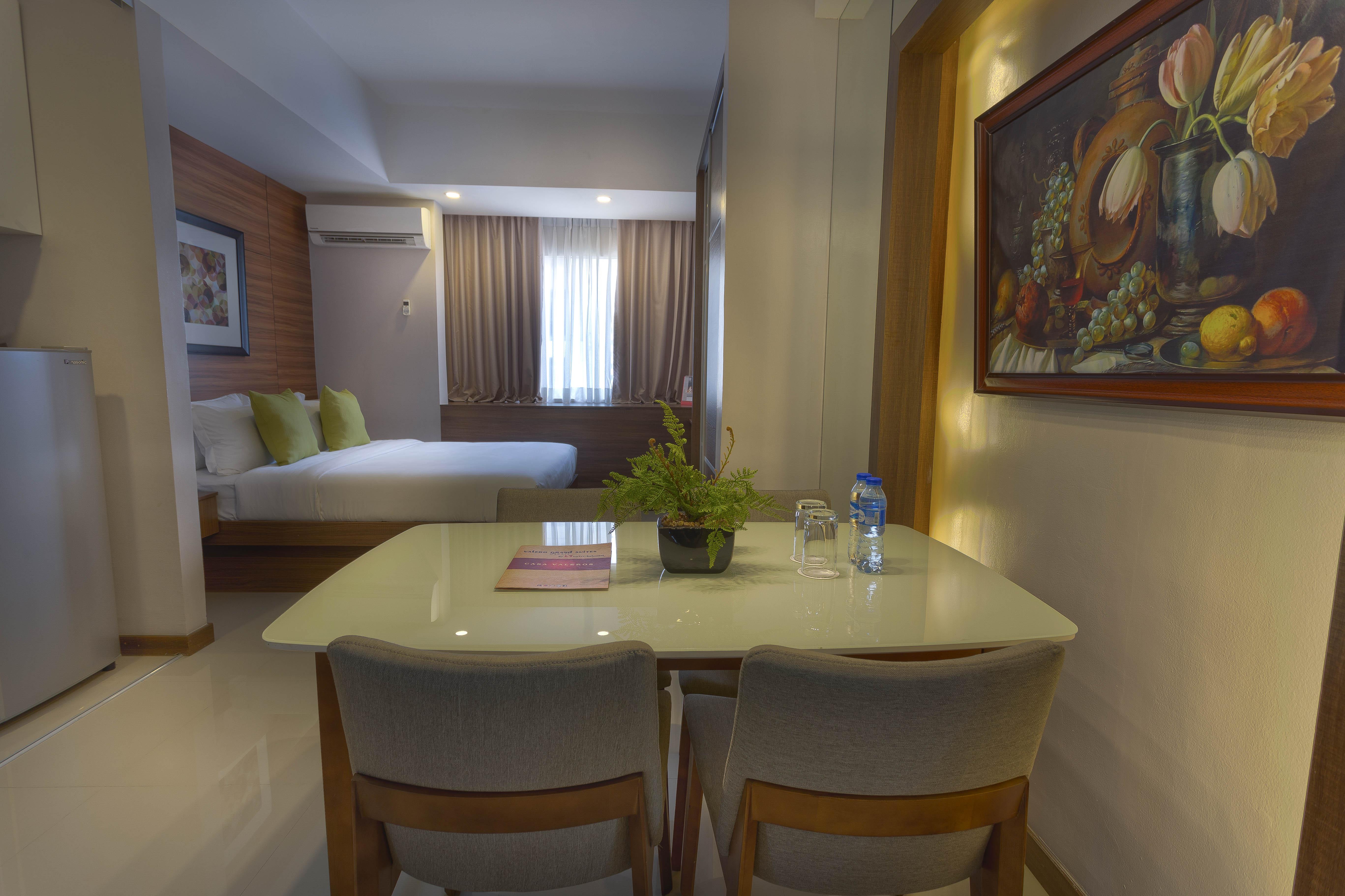 Valero Grand Suites By Swiss-Belhotel Makati City Екстериор снимка