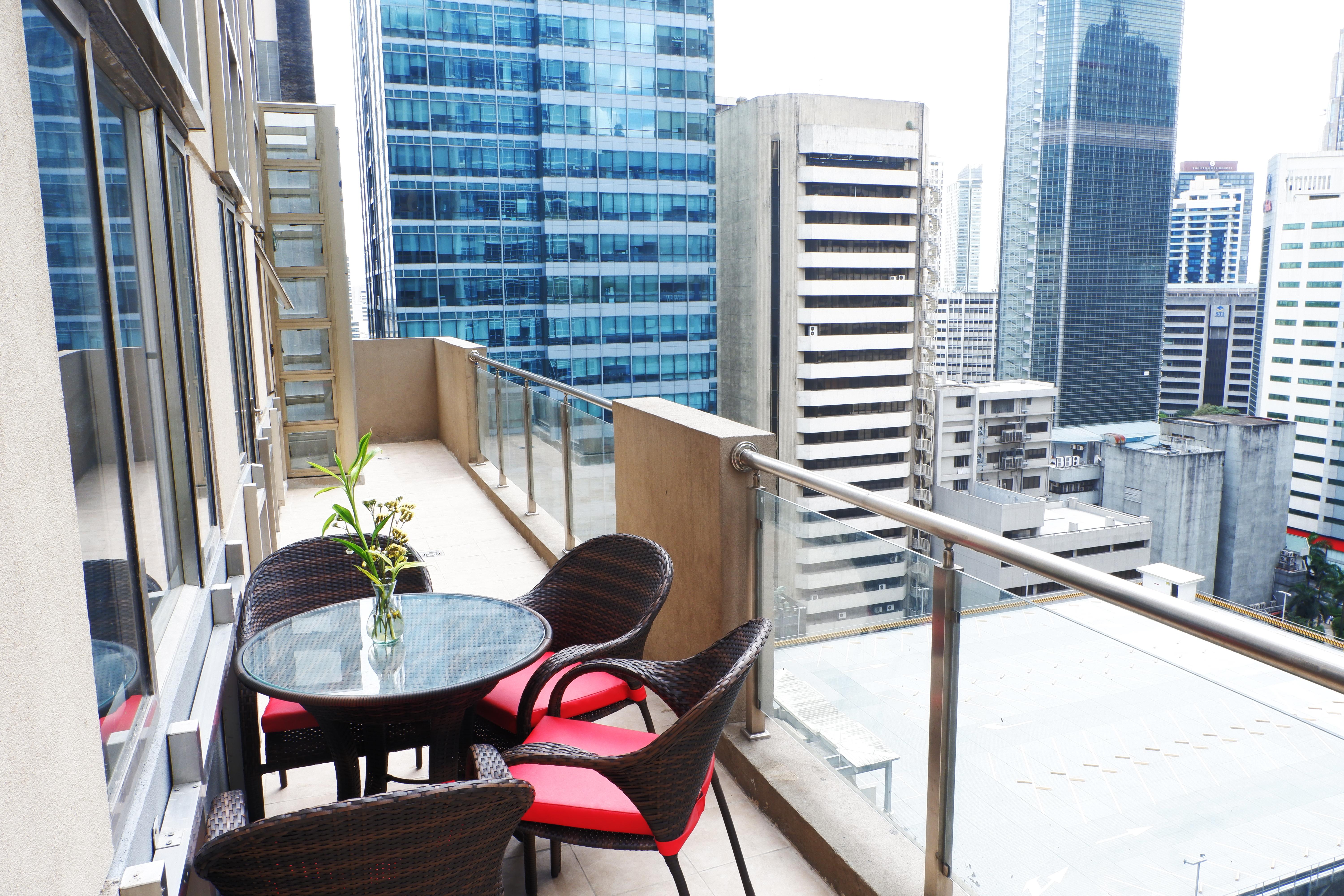 Valero Grand Suites By Swiss-Belhotel Makati City Екстериор снимка